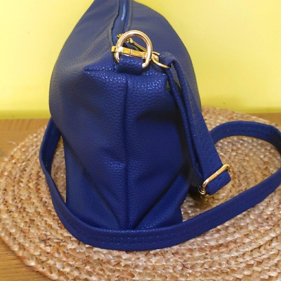 Handbag - Picture 3 of 4